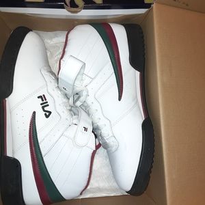 Fila classic sneaker size 12 Mens.